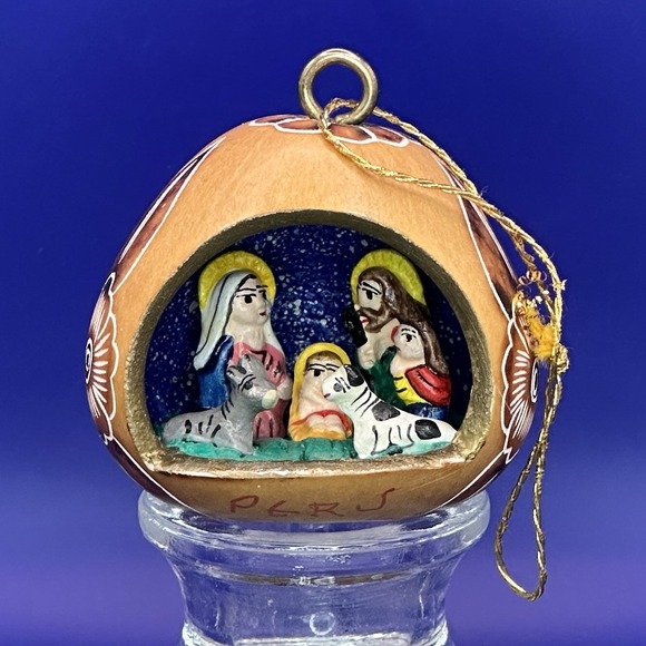 Other - Christmas Ornament Carved Painted Gourd Nativity Folk Art Diorama Cartagena 2005